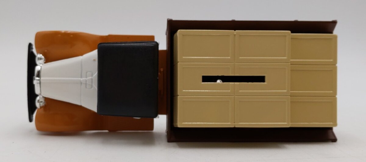 Ertl 1:34 Scale Caterpillar 1931 Hawkeye Truck Bank NIB