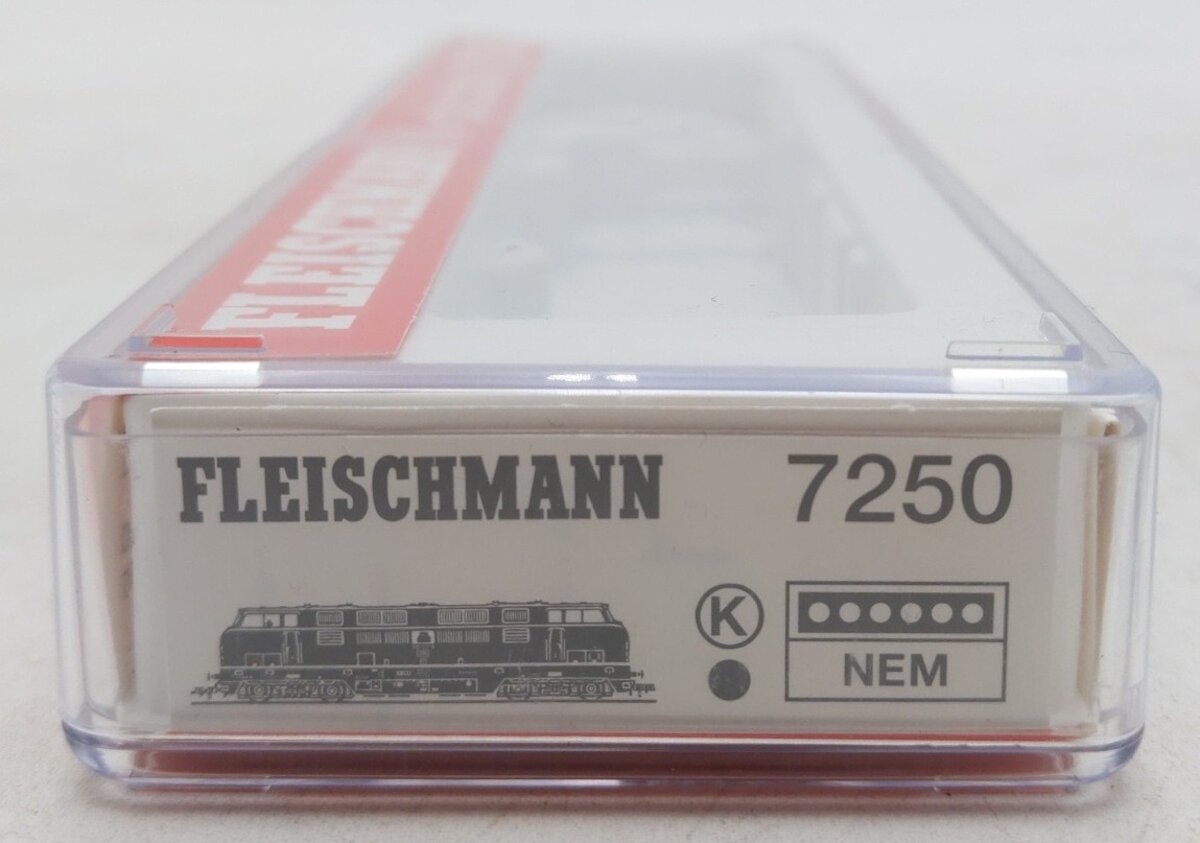 Fleischmann 7250 N Deutsche Bundesbahn 221 Diesel Locomotive #2200135 LN/Box