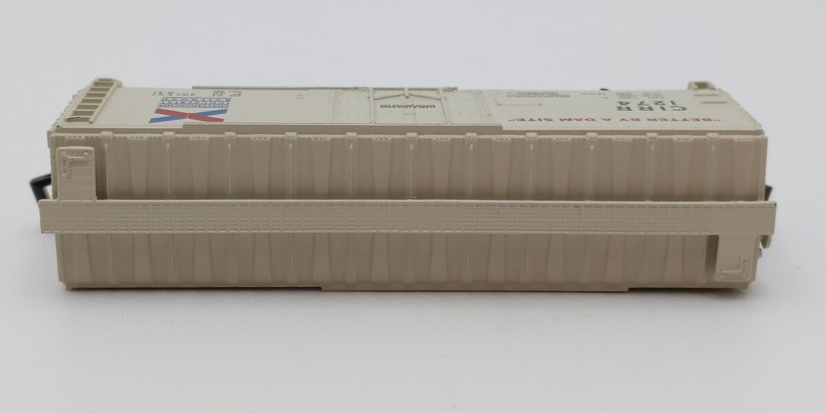 Atlas 33121 N Scale Chattahoochee Industrial 40' Plug Door Reefer #1274 LN/Box