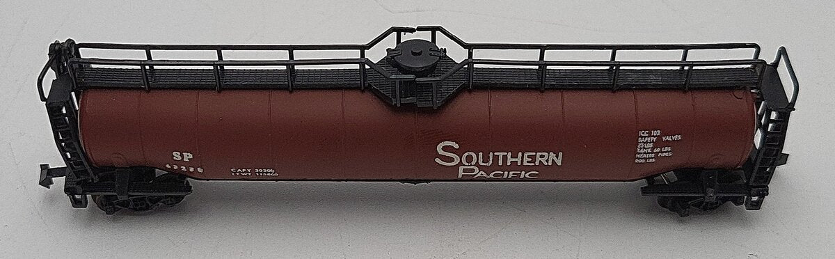 Aurora 4870/280 N Southern Pacific Jumbo Tank Car #67270 EX/Box
