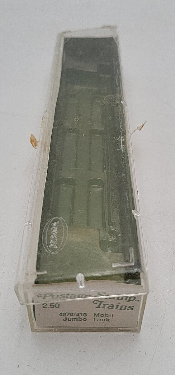 Aurora 4870/410 N Scale Mobilgas Tank Car #1360 EX/Box