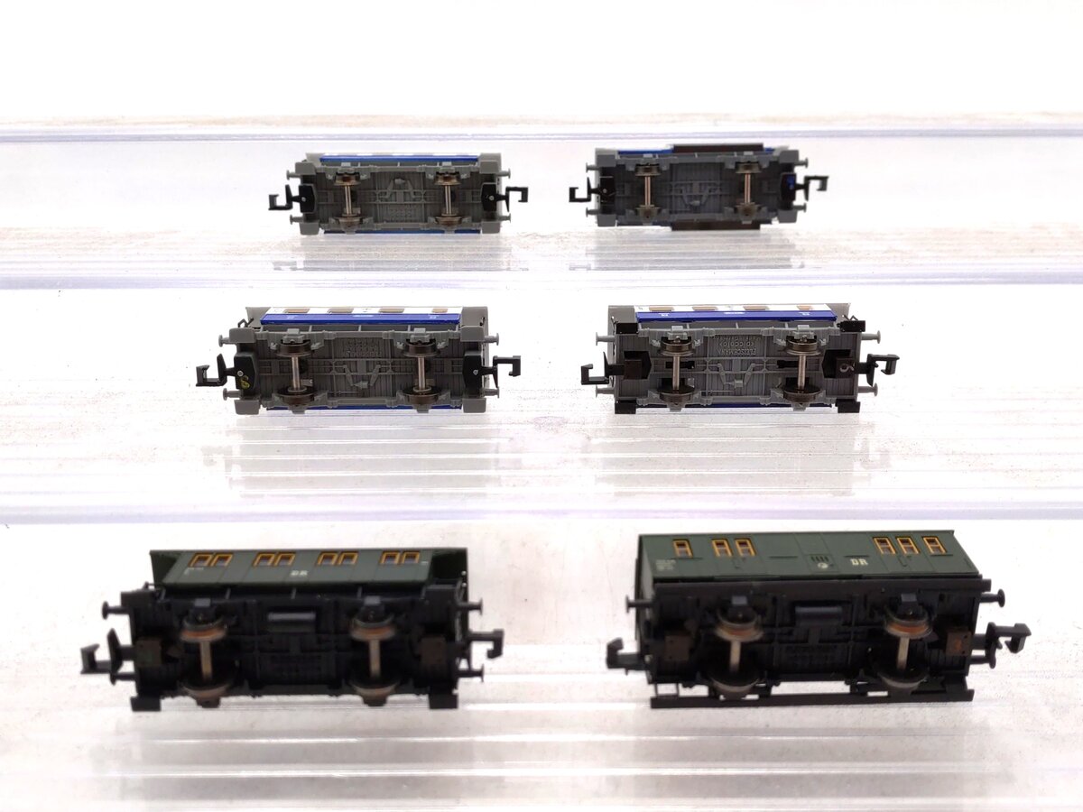 Fleischmann N Scale Assorted Passenger Cars: 8053, 8054, 5757, 8758 [6] EX