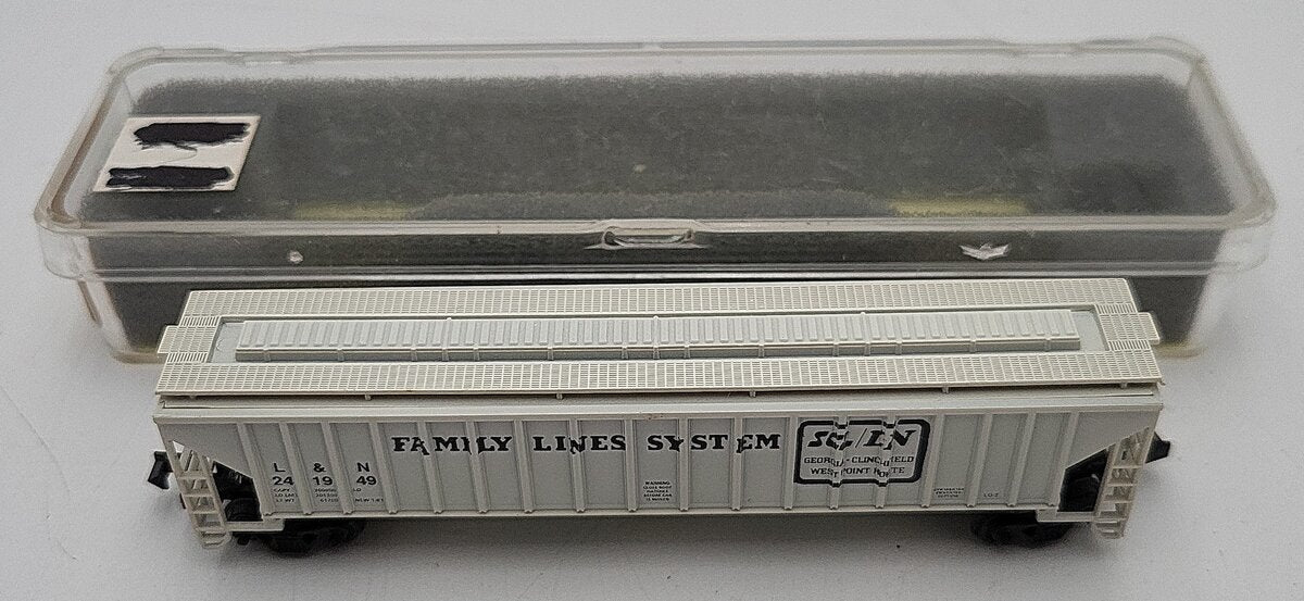 Precision Masters 1434 N Scale Family Lines 3-Bay Covered Hopper #241949 LN/Box