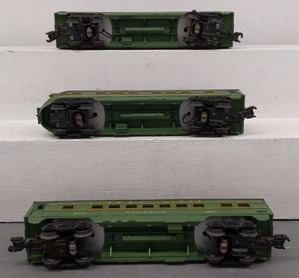 Lionel Vintage O Gauge Lionel Lines Passenger Cars: 2400, 2401, 2402 [3] EX/Box