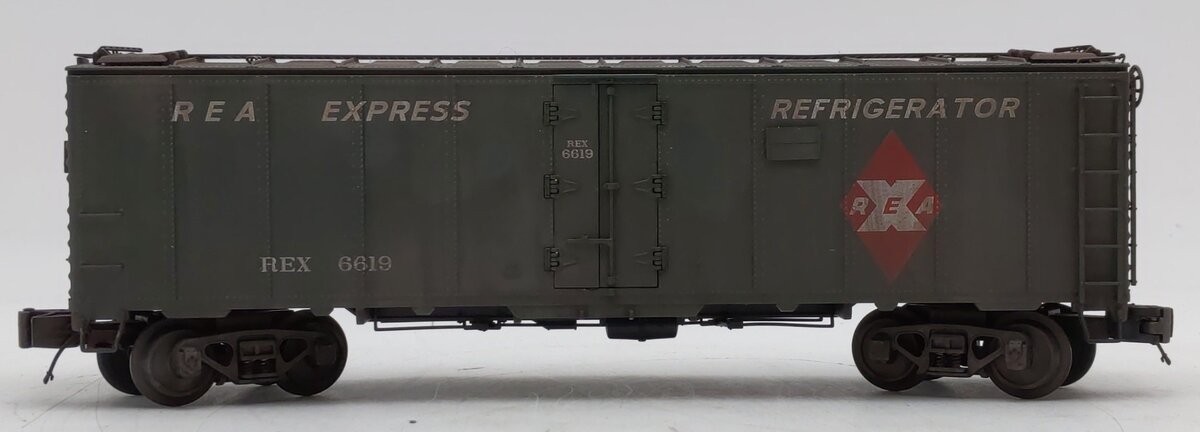 Lionel 6-27233 O-Gauge Cotton Belt U.S.R.A Double-Sheathed Box Car #32493/Box