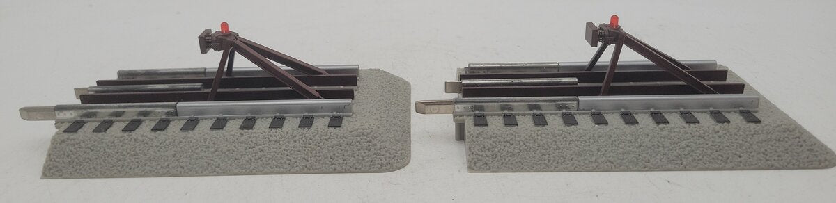 Lionel 6-12035 O Gauge FasTrack Lighted Bumpers (Pack of 2) EX/Box