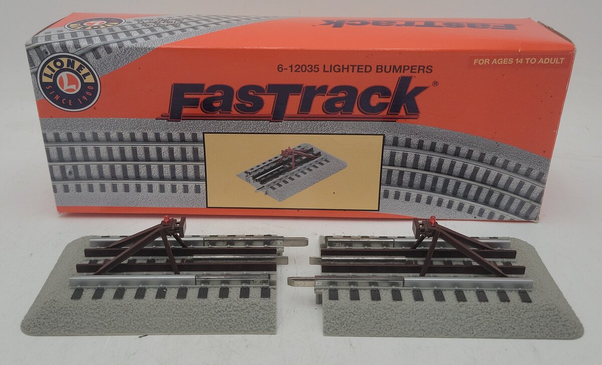 Lionel 6-12035 O Gauge FasTrack Lighted Bumpers (Pack of 2) EX/Box