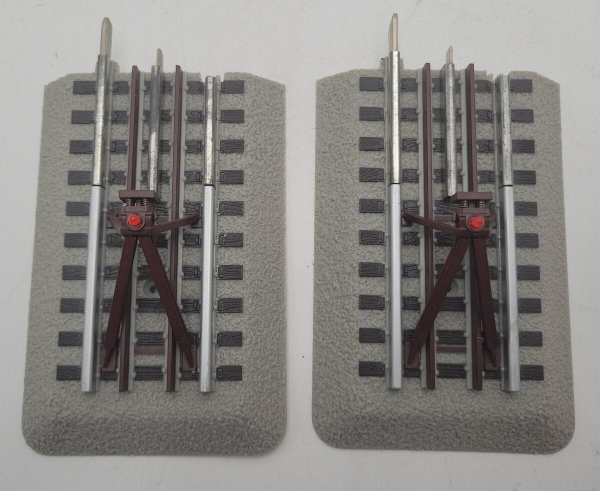 Lionel 6-12035 O Gauge FasTrack Lighted Bumpers (Pack of 2) EX/Box