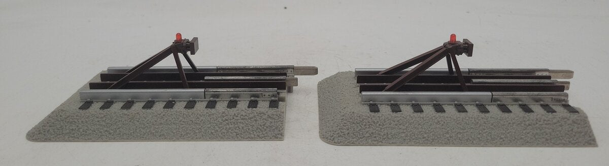 Lionel 6-12035 O Gauge FasTrack Lighted Bumpers (Pack of 2) EX/Box