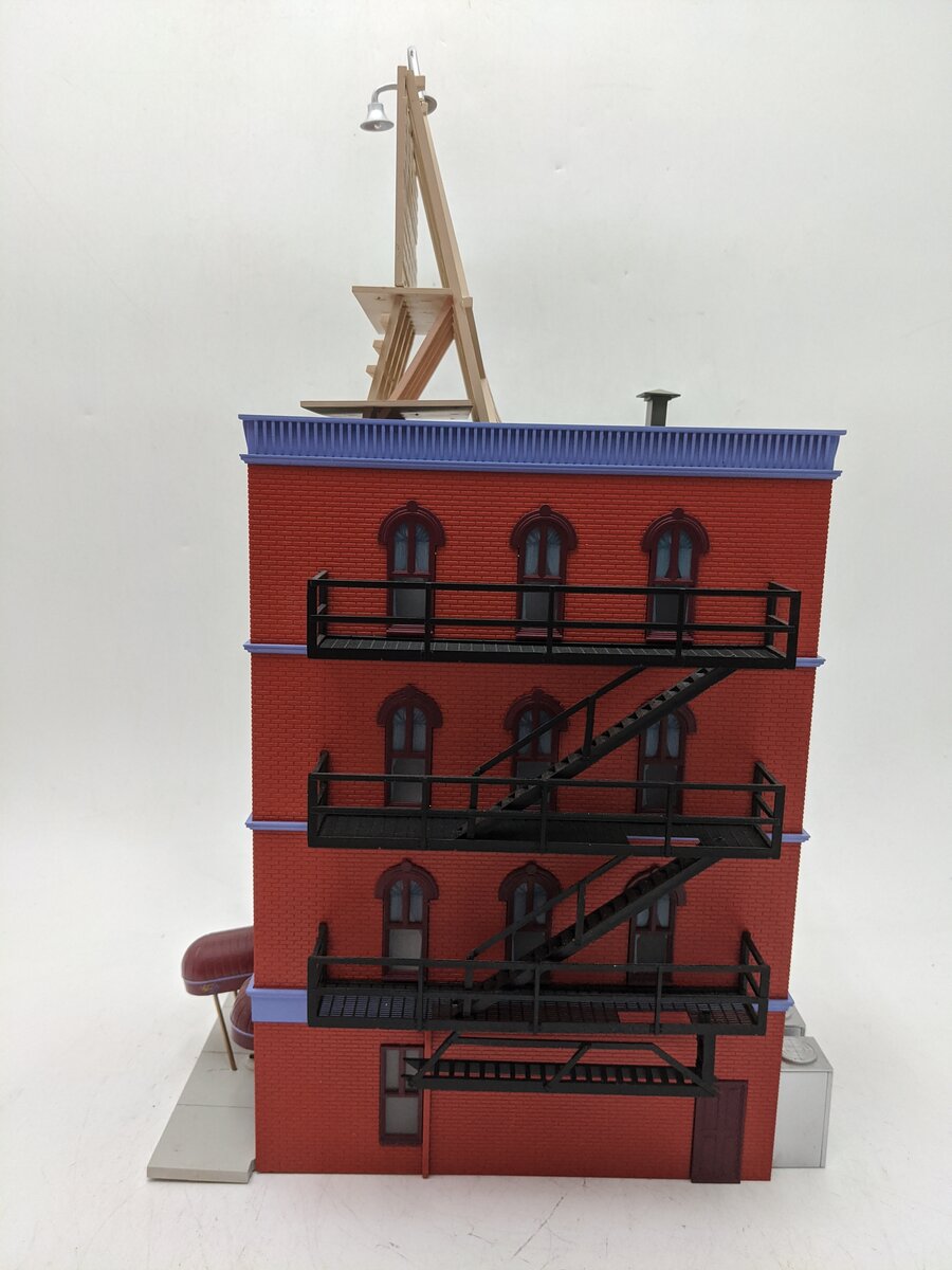 Lionel 6-16847 O Scale Lionelville Hotel EX/Box