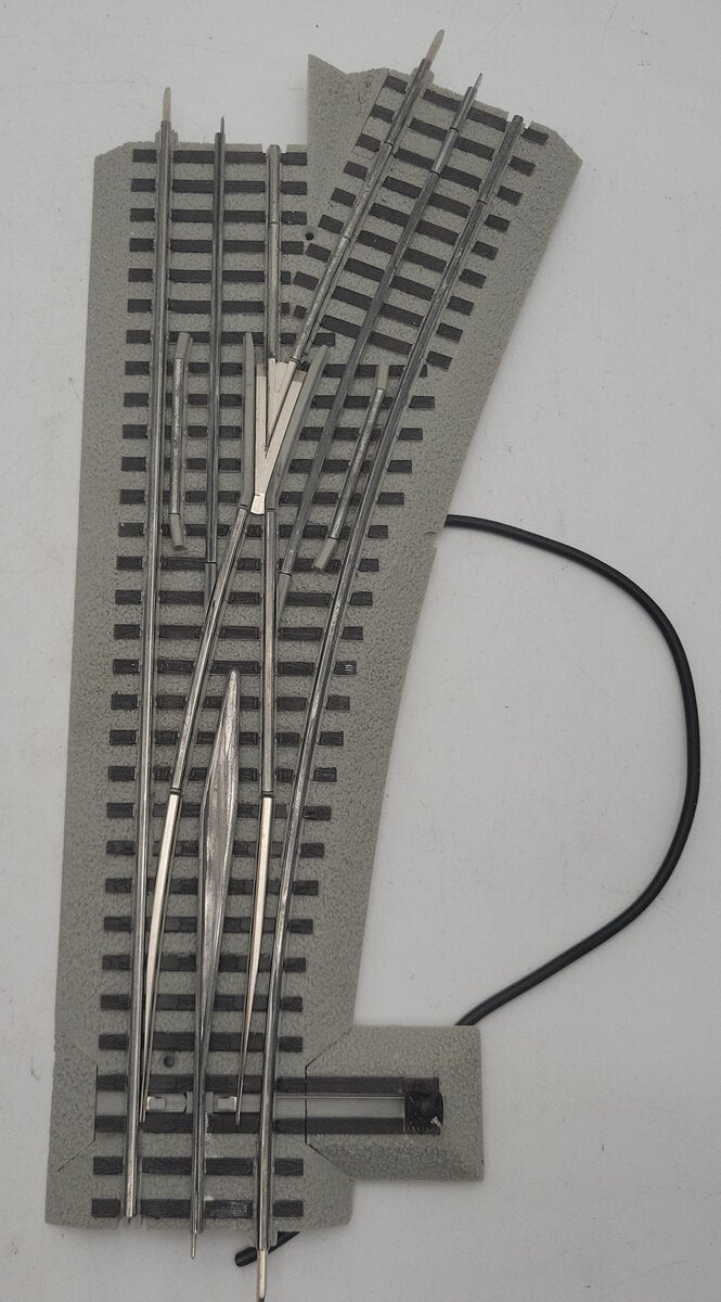Lionel 6-12058 O O60 FasTrack Right Hand Remote Control Switch Turnout EX/Box