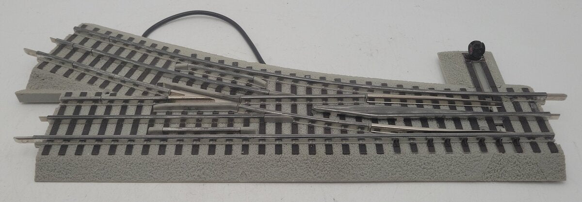Lionel 6-12058 O O60 FasTrack Right Hand Remote Control Switch Turnout EX/Box