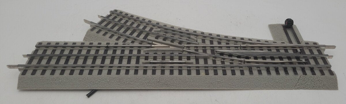 Lionel 6-12066 O Gauge O48 Right Hand Remote-Control 30° FasTrack Switch Turnout EX/Box