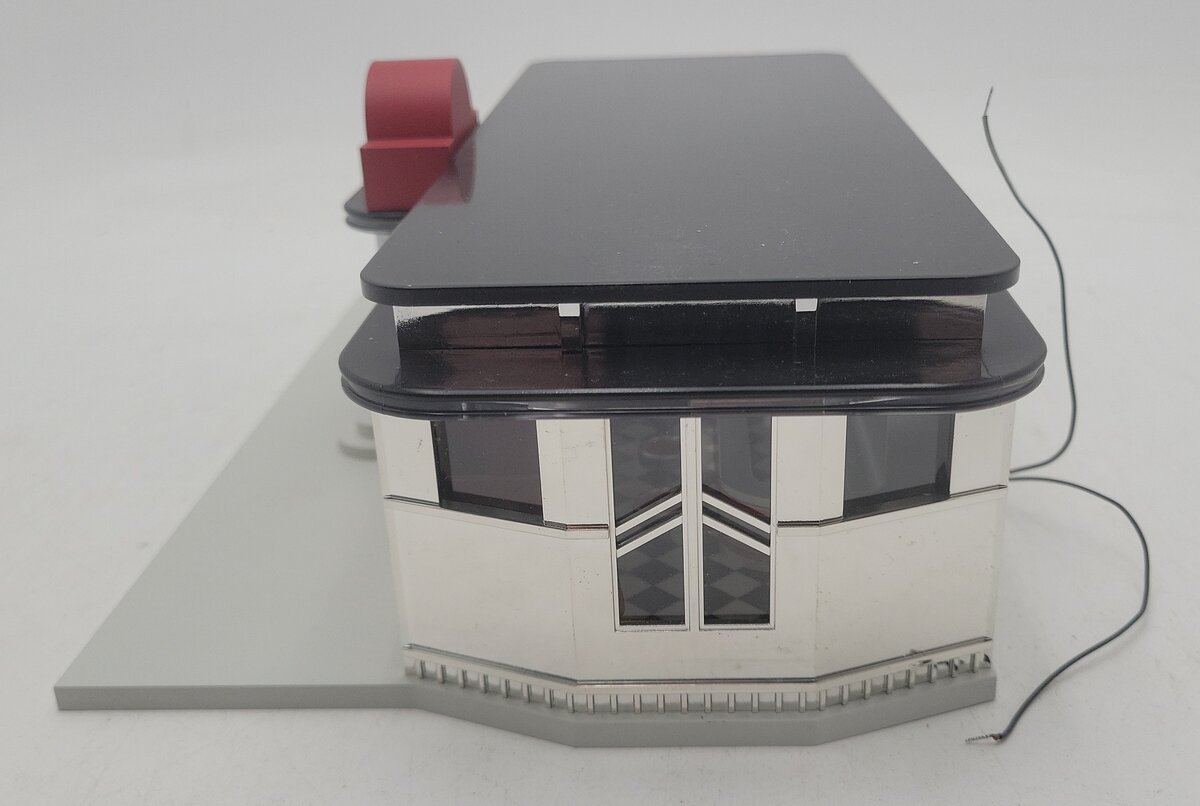 Lionel 6-24176 O Gauge Irene's Diner Illuminated EX/Box