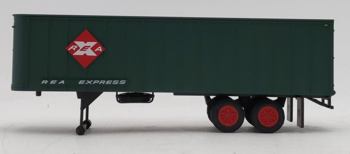 Weaver U25004 O Scale 35' REA Green Trailer