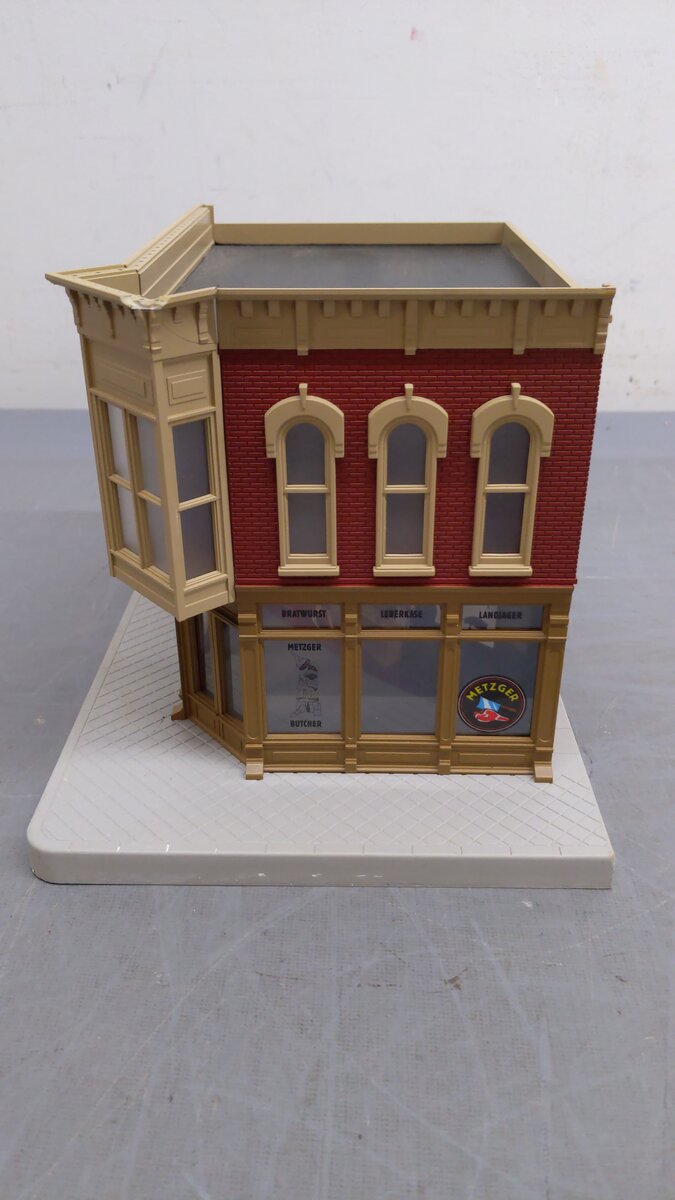 MTH 30-90341 O Scale Metzger Butcher Shop Corner Building w/ Blinking Sign VG/Box