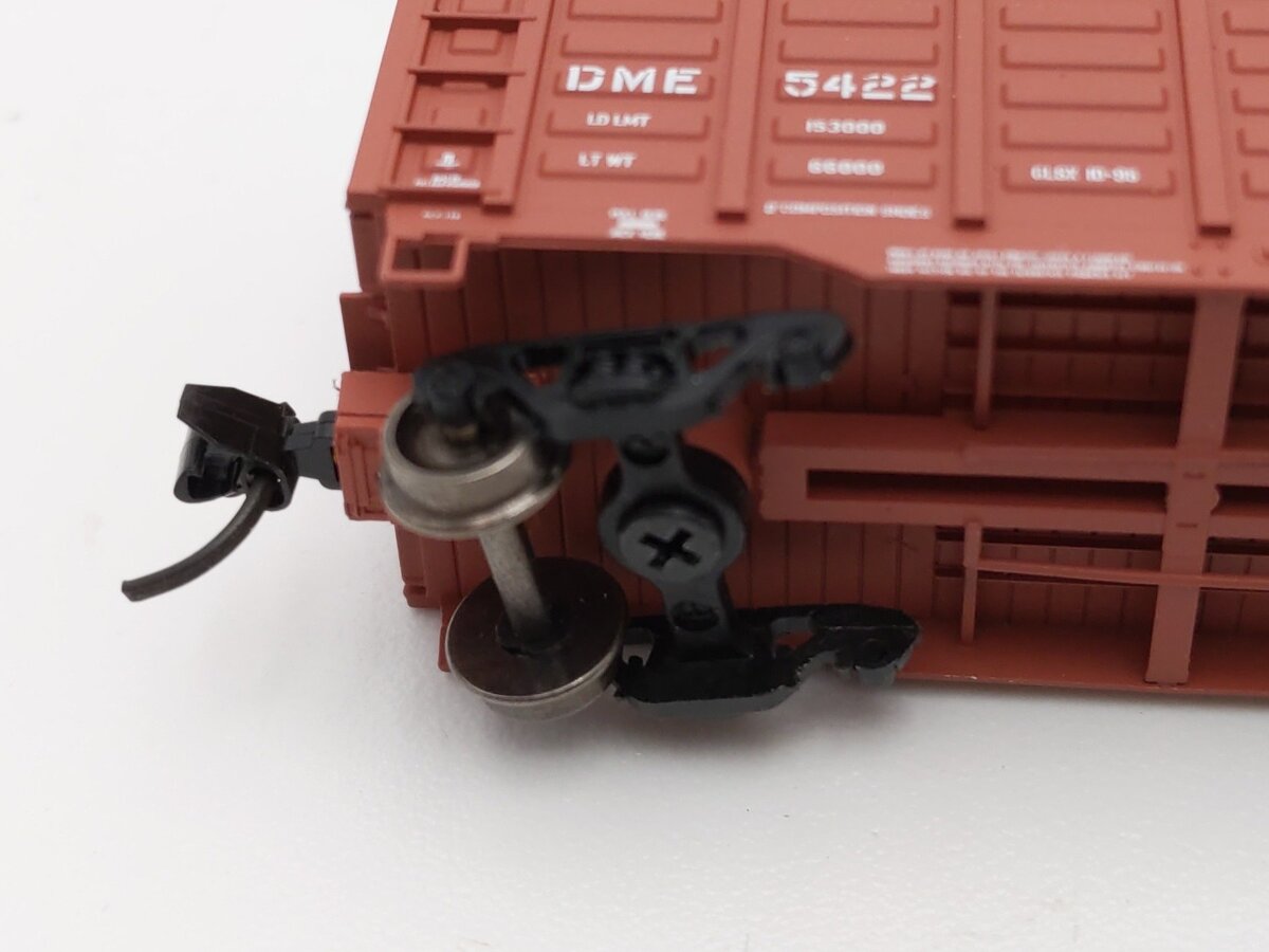 ExactRail 50406-2 N Scale DME Waffle Side Boxcar #5422 EX/Box