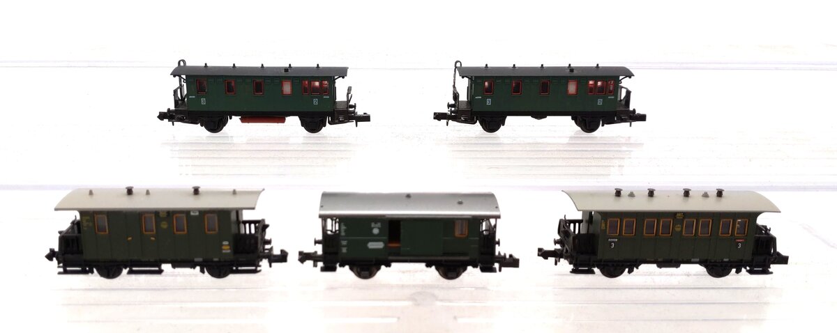 Fleischmann & Trix N Scale Assorted Passenger Cars [5] LN