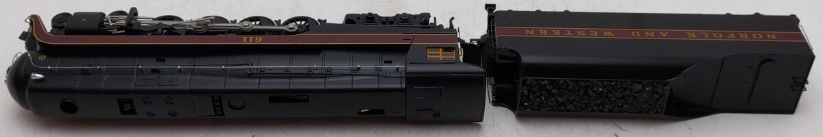 Fox Valley Models SXT38843 HO Scale Norfolk & Western Steam Locomotive #611 EX/Box