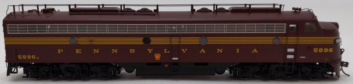 Rapido Trains 28533 HO PRR 5-Stripe EMD E8A Diesel Locomotive DCC & Sound #5896 LN/Box