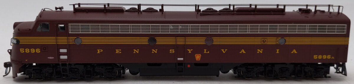 Rapido Trains 28533 HO PRR 5-Stripe EMD E8A Diesel Locomotive DCC & Sound #5896 LN/Box