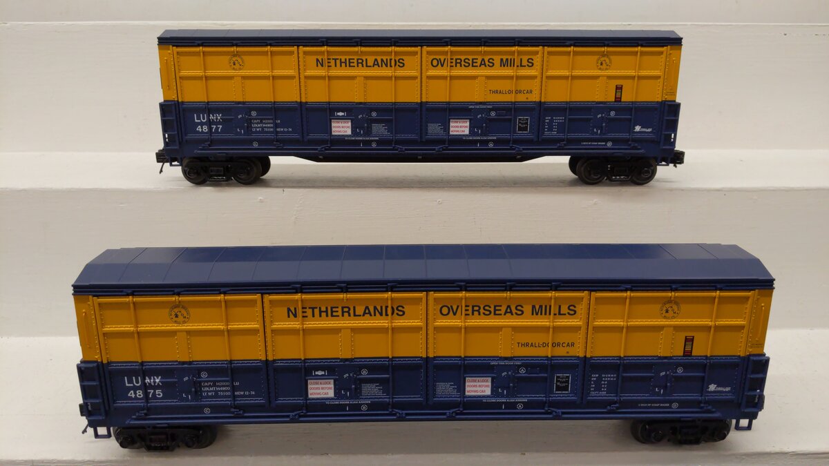 MTH 20-93924 O Gauge Netherlands 55' All-Door Box Car Set #4875/4877 EX/Box