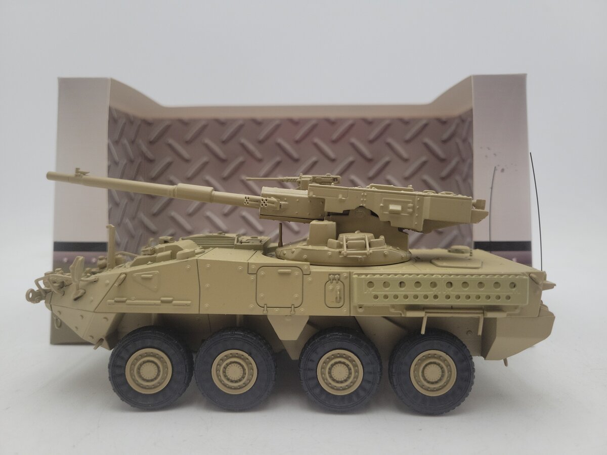 MTH 23-10006 O Dessert Stryker Fighting Vehicle
