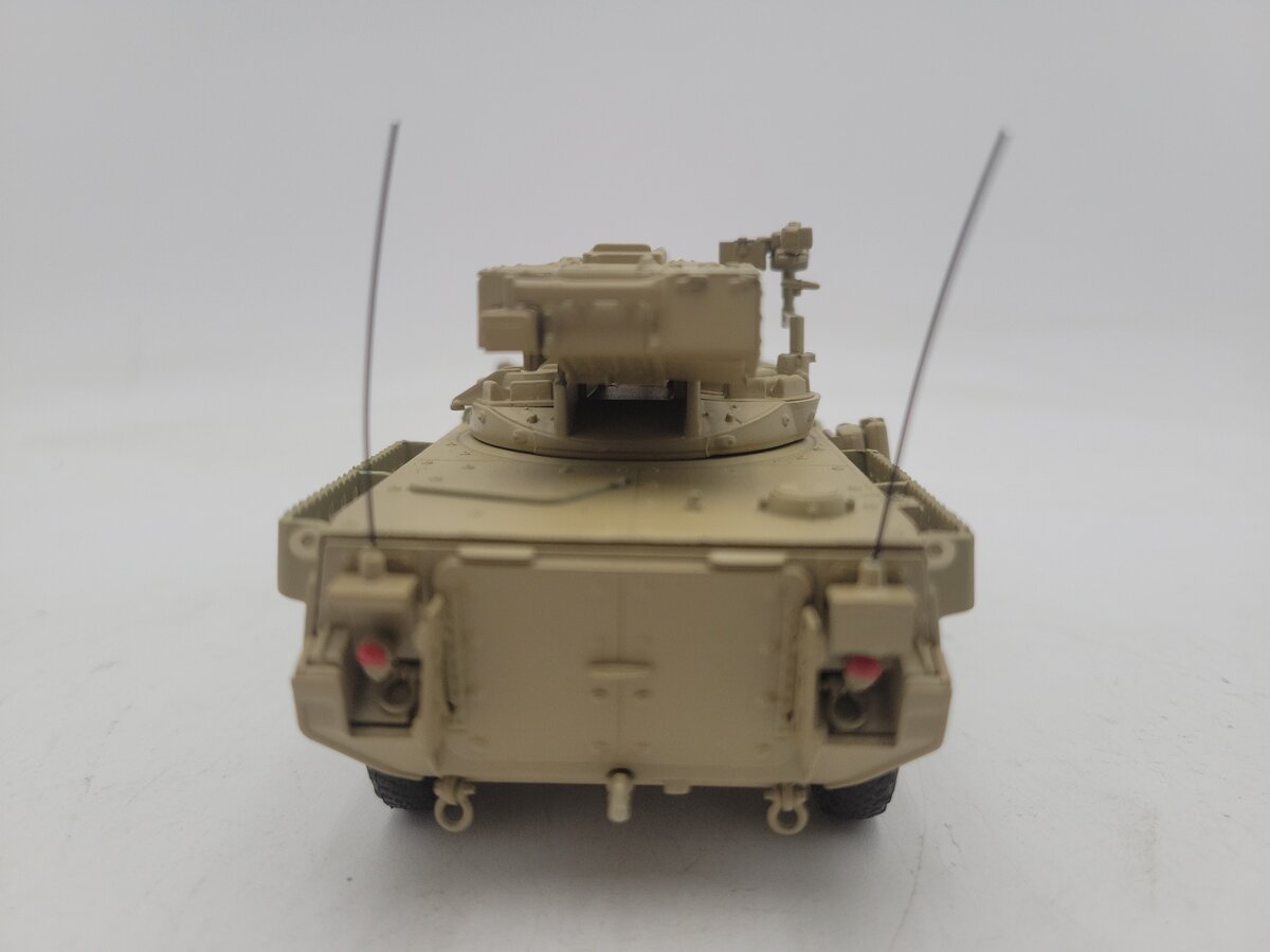 MTH 23-10006 O Dessert Stryker Fighting Vehicle