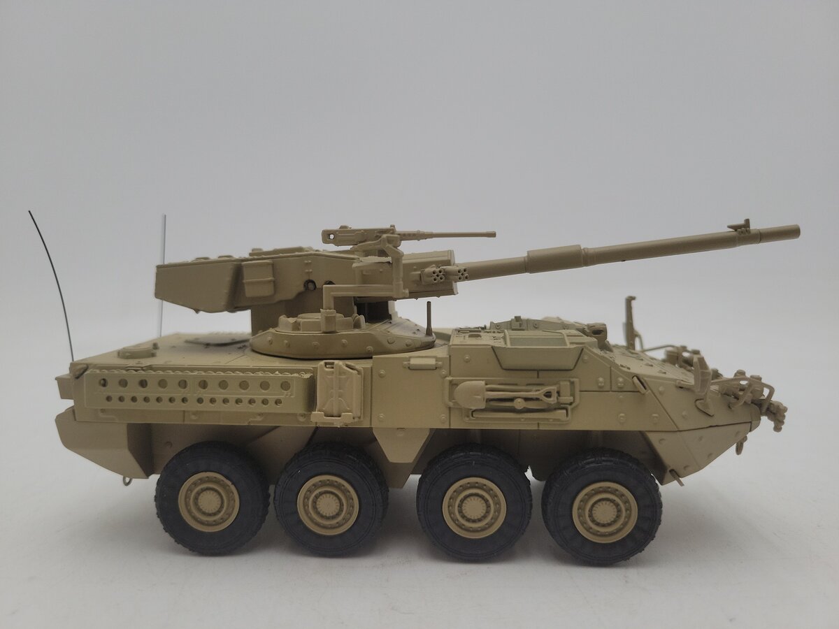 MTH 23-10006 O Dessert Stryker Fighting Vehicle