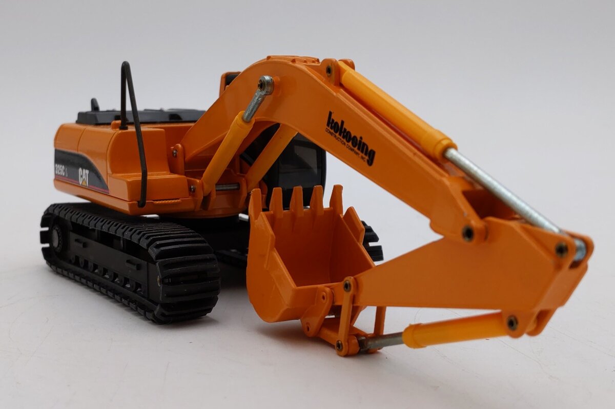NZG Modelle 1:50 Scale Diecast Caterpillar CAT 325CL Excavator EX/Box