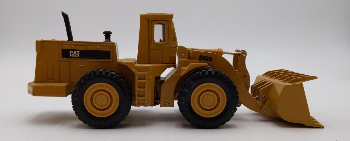 NZG Modelle 1:50 Scale Diecast Radlader CAT 988B Wheel-Type Loader EX/Box