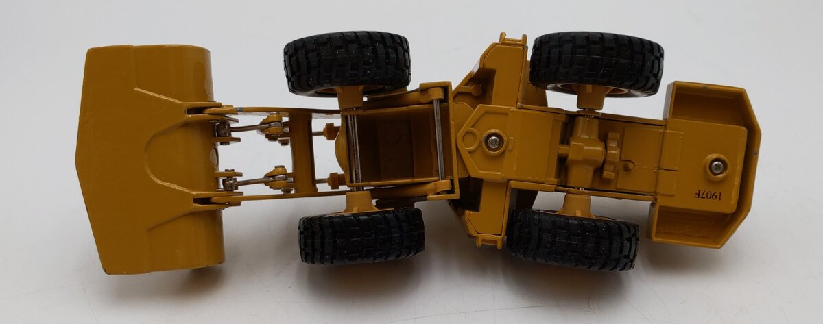 NZG Modelle 1:50 Scale Diecast Radlader CAT 988B Wheel-Type Loader EX/Box