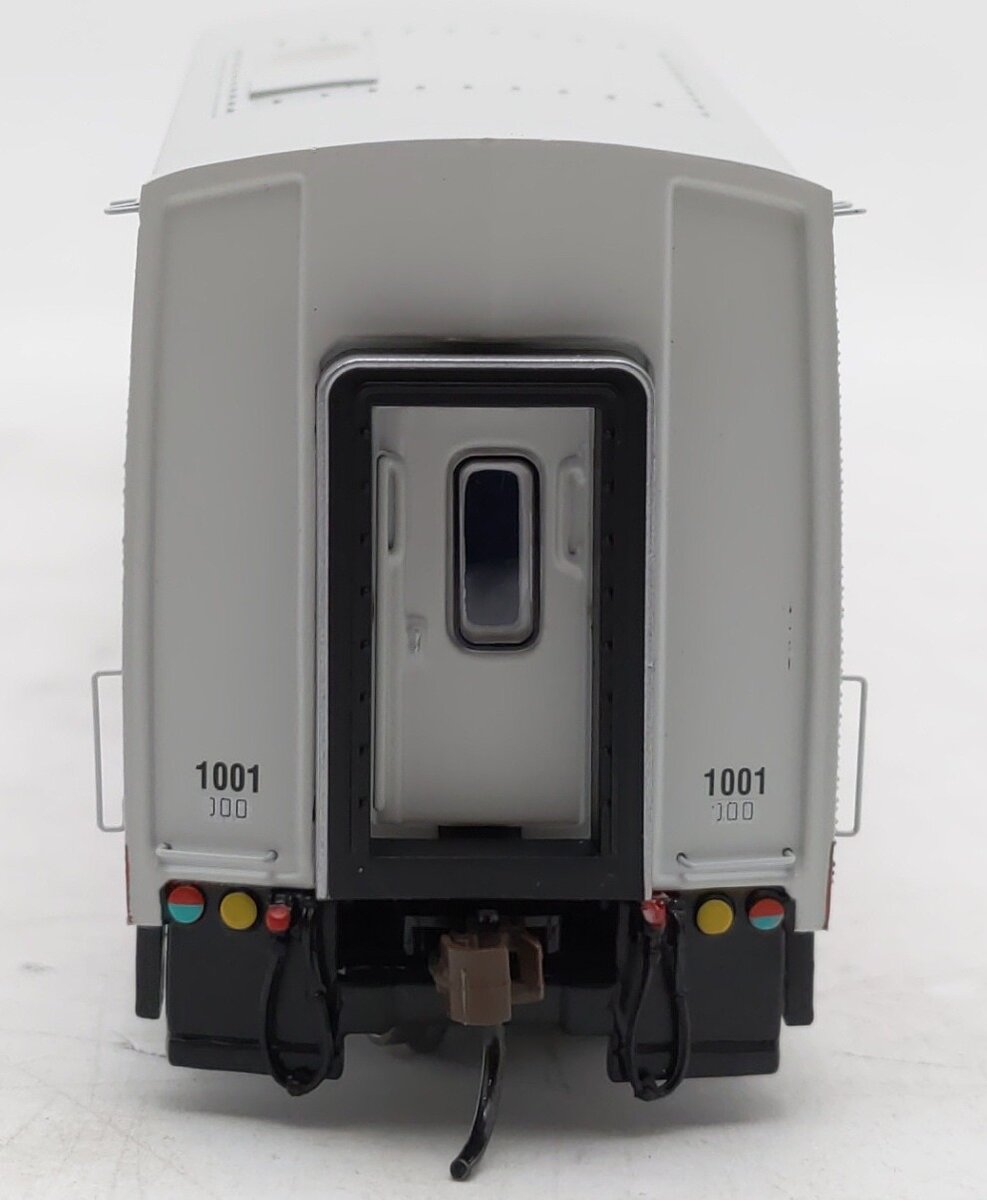 Athearn ATH29713 HO Scale New Mexico Rail Runner Bombardier Coach Car #1001 EX/Box