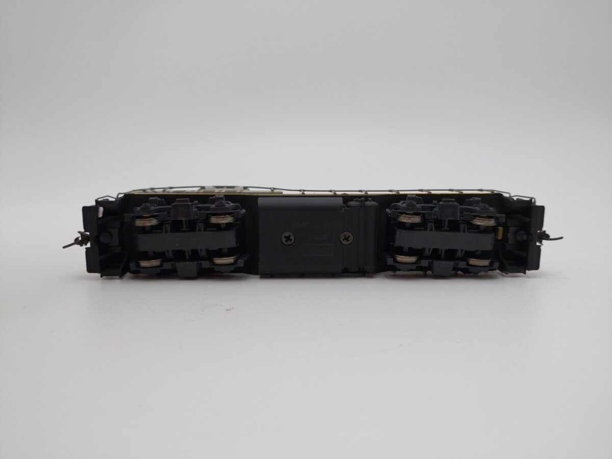 Atlas 8211 HO Scale Erie Lackawanna GP-7 Powered Diesel Locomotive #1401 VG/Box