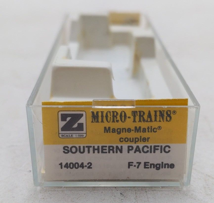 Micro-Trains 14004-2 Z Scale Southern Pacific Diesel Locomotive #6106 LN/Box