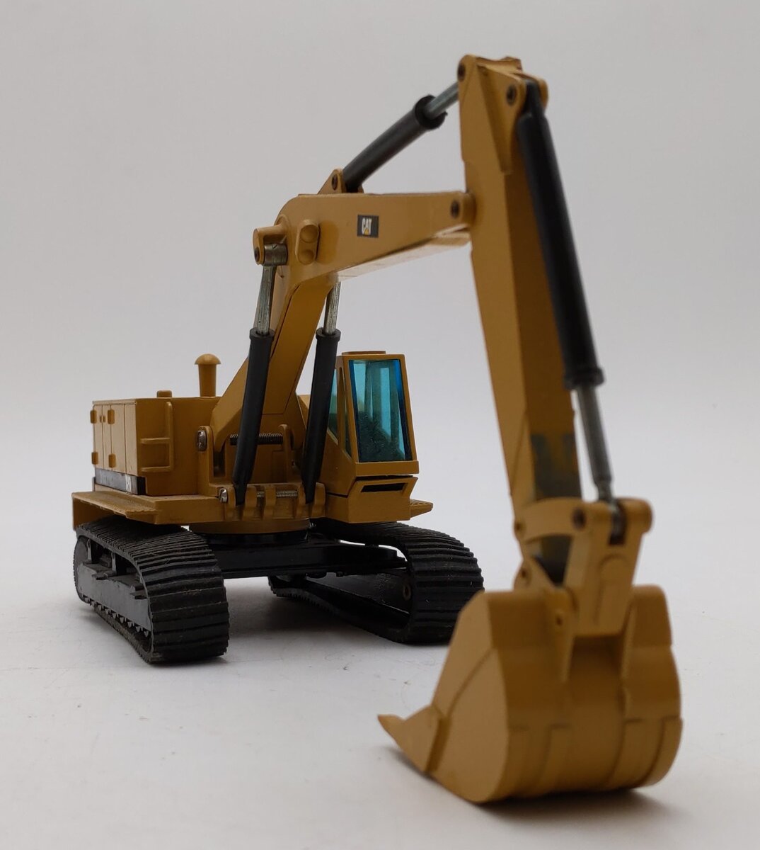 NZG Modelle 1:50 Scale Diecast Caterpillar Hydrauliknahher CAT 245 Excavator EX/Box