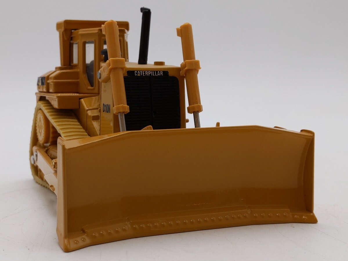 Ertl 1:50 Scale Diecast Caterpillar D10N Track-Type Tractor Model #2436 EX/Box