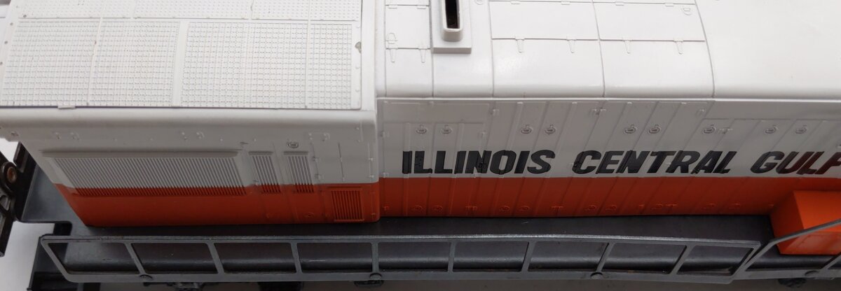 Lionel 6-8669 O Gauge Illinois Central U36B Diesel Locomotive EX