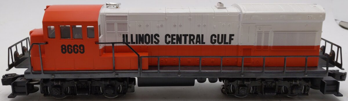 Lionel 6-8669 O Gauge Illinois Central U36B Diesel Locomotive EX