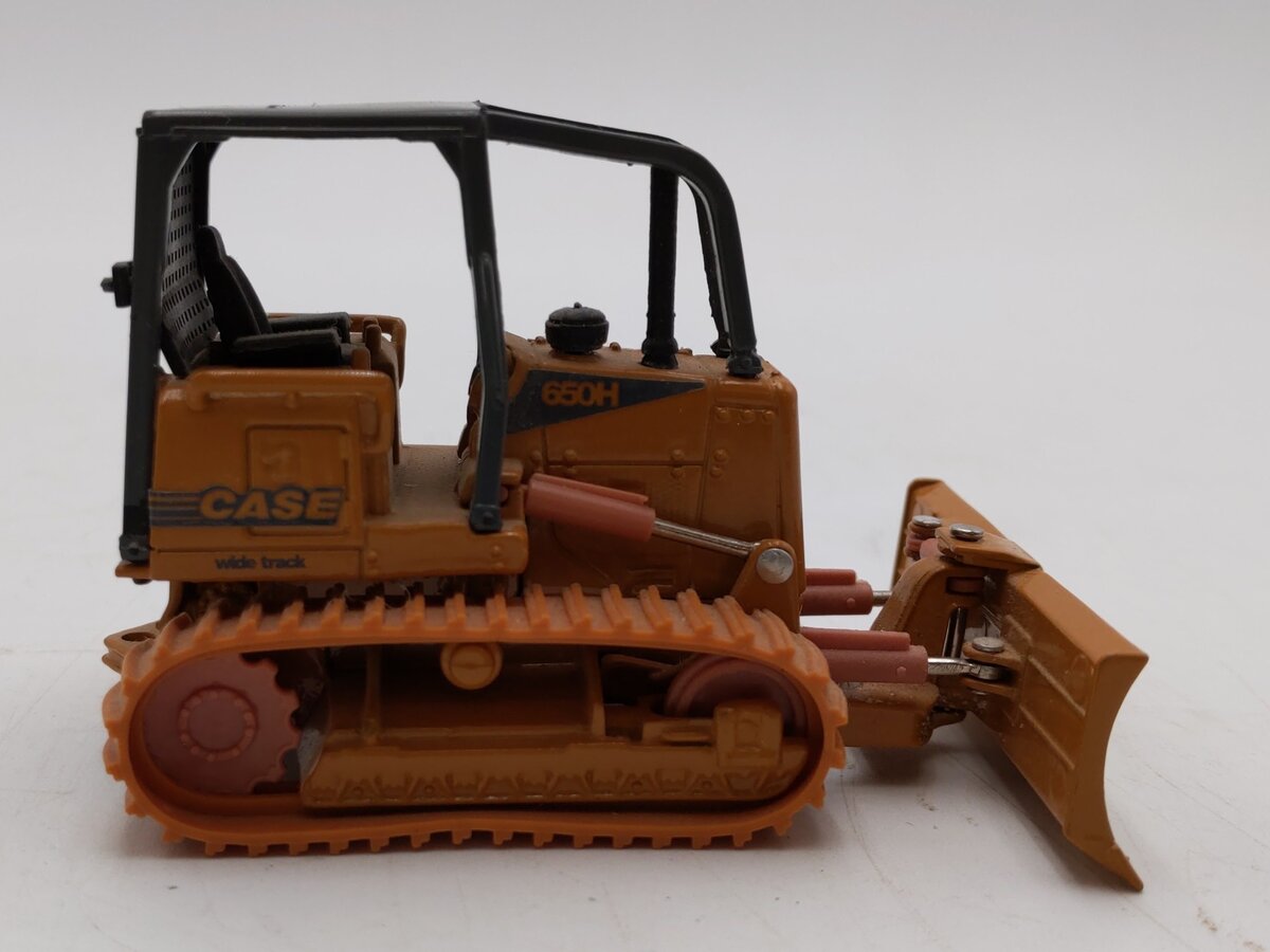 Ertl 1:50 Scale Diecast Case 650H Dozer With Grey Roof EX