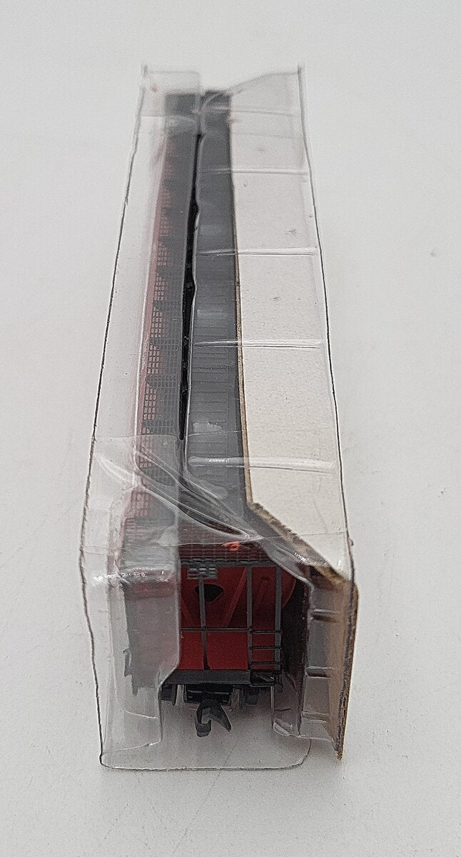 InterMountain 65101 N CNWX RTR 59' 4-Bay Cylindrical Covered Hopper Car #110127 NIB