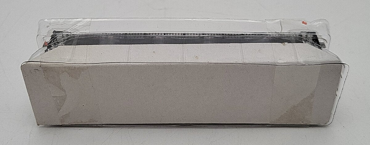 InterMountain 65101 N CNWX RTR 59' 4-Bay Cylindrical Covered Hopper Car #110127 NIB