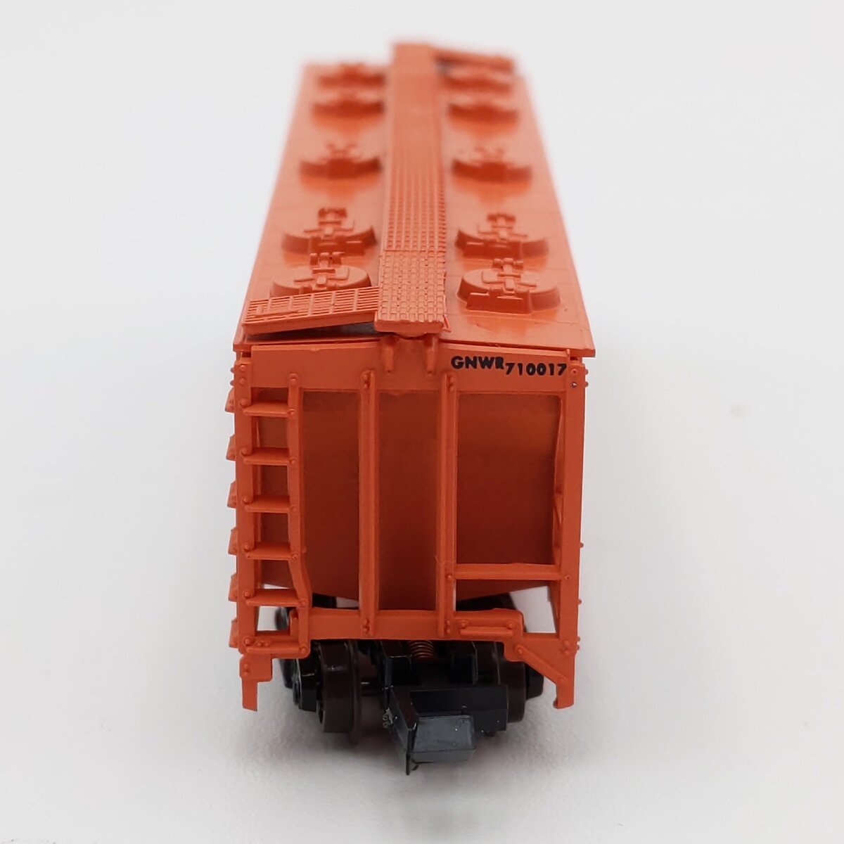 Atlas 3737 N Scale Genesee & Wyoming 3 Bay Covered Hopper #710017 LN/Box