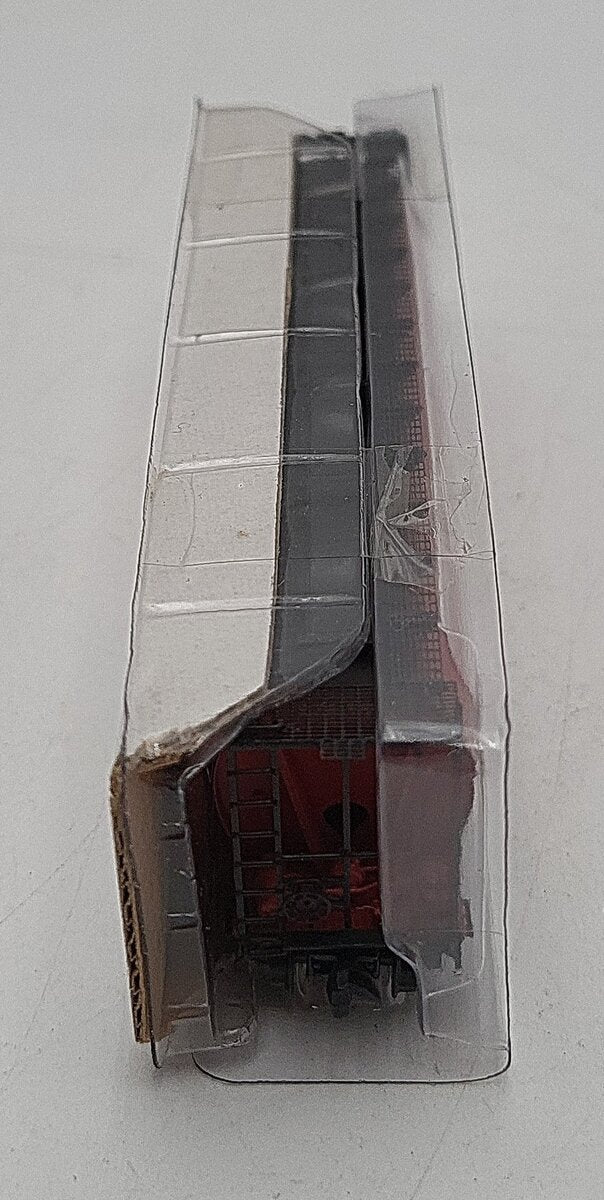InterMountain 65101 N CNWX RTR 59' 4-Bay Cylindrical Covered Hopper Car #606354 NIB
