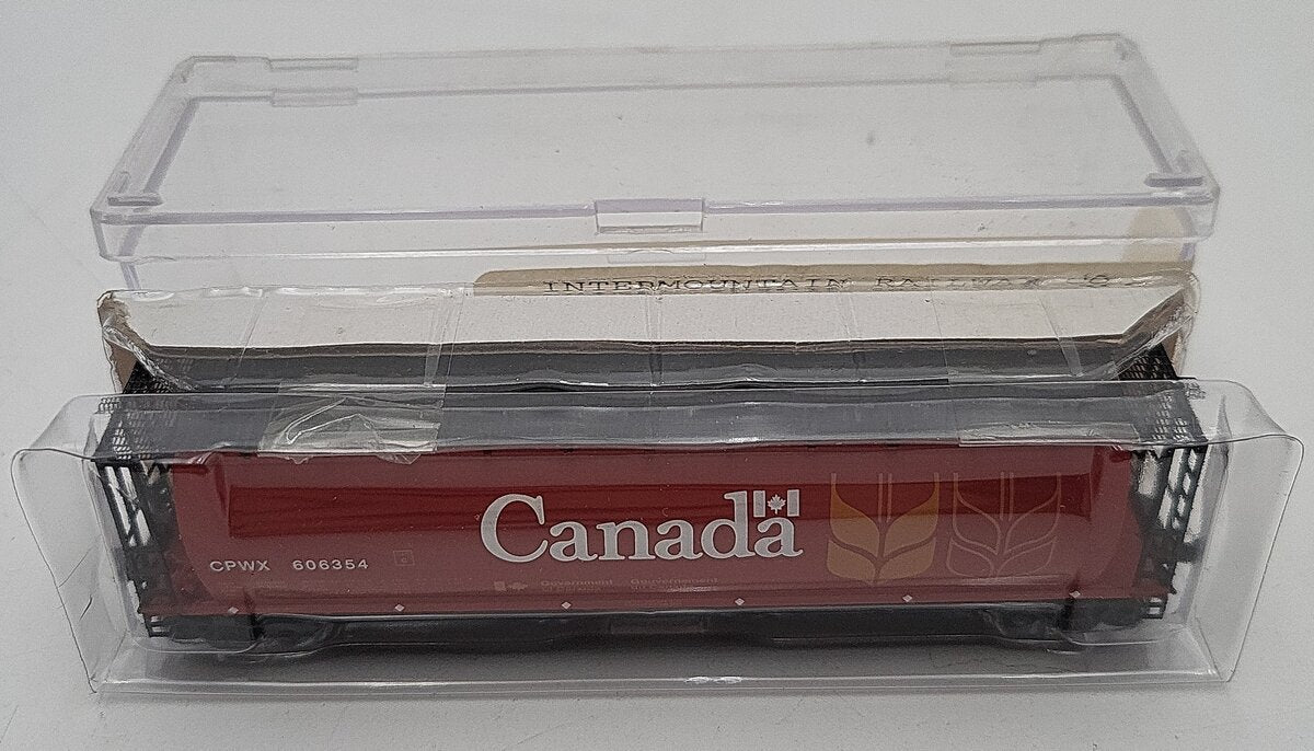InterMountain 65101 N CNWX RTR 59' 4-Bay Cylindrical Covered Hopper Car #606354 NIB