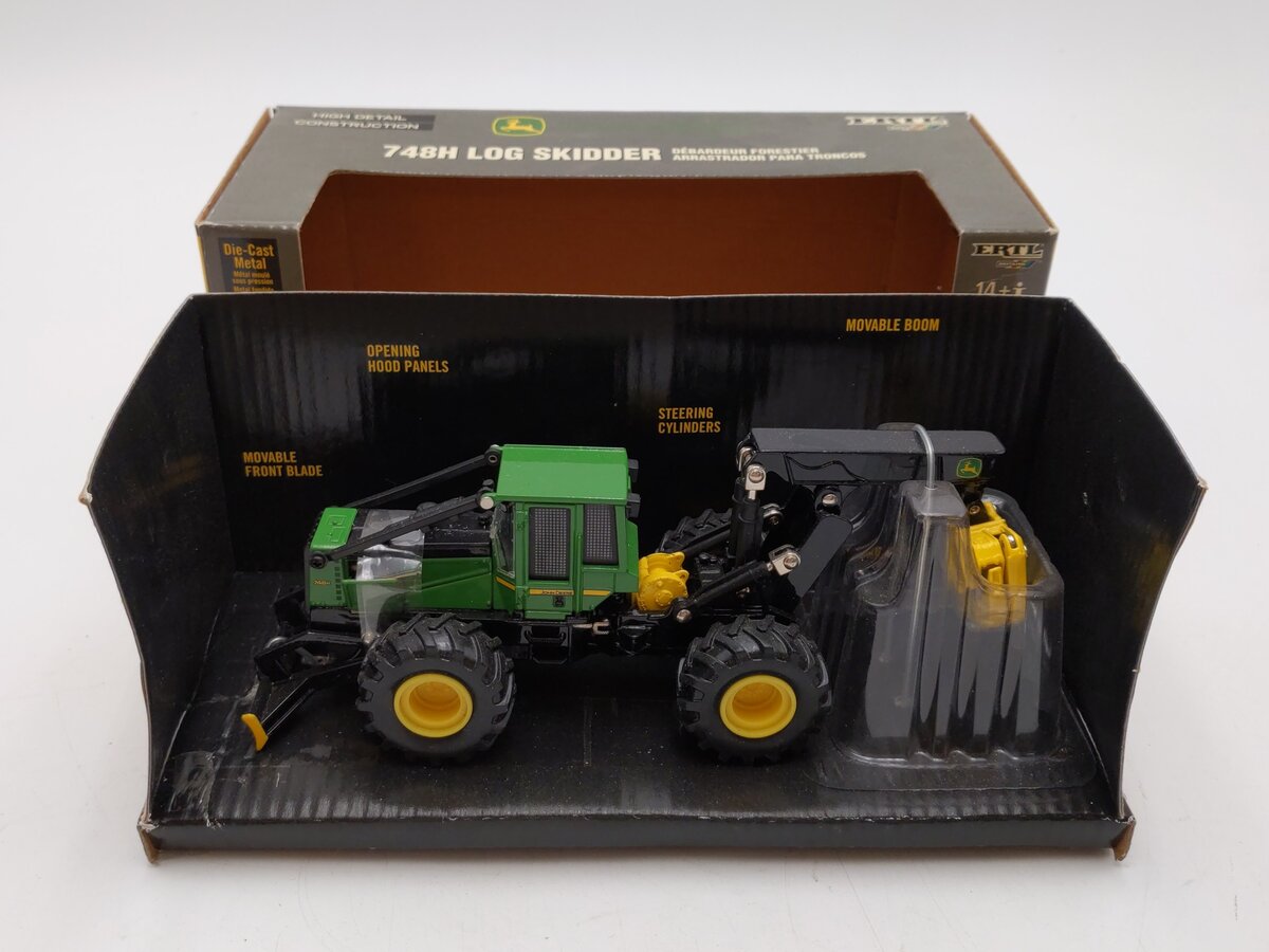 Ertl 15960 1:50 John Deere 748H Log Skidder LN/Box