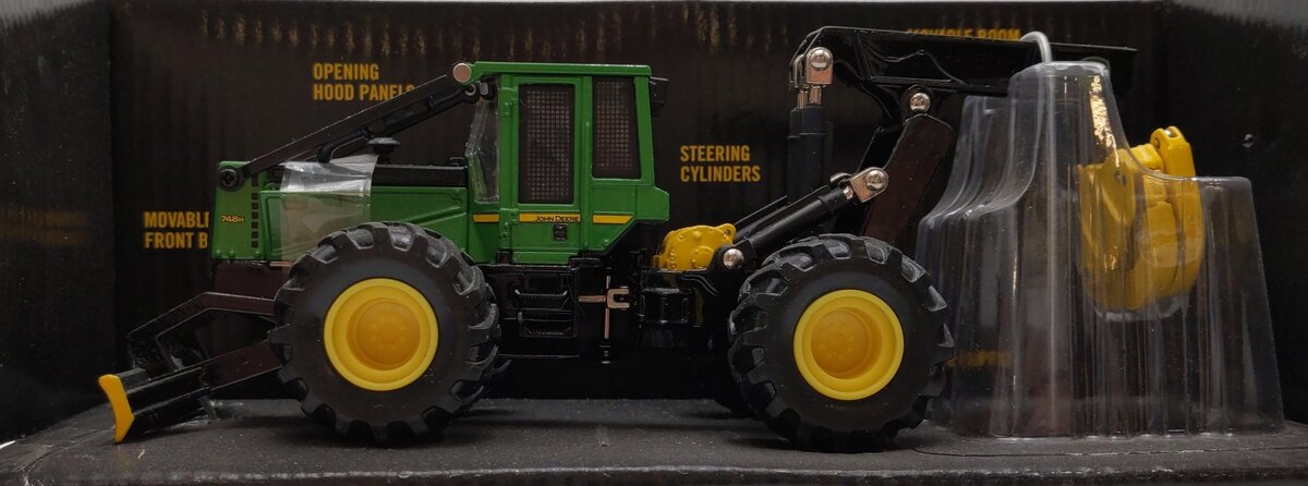 Ertl 15960 1:50 John Deere 748H Log Skidder LN/Box