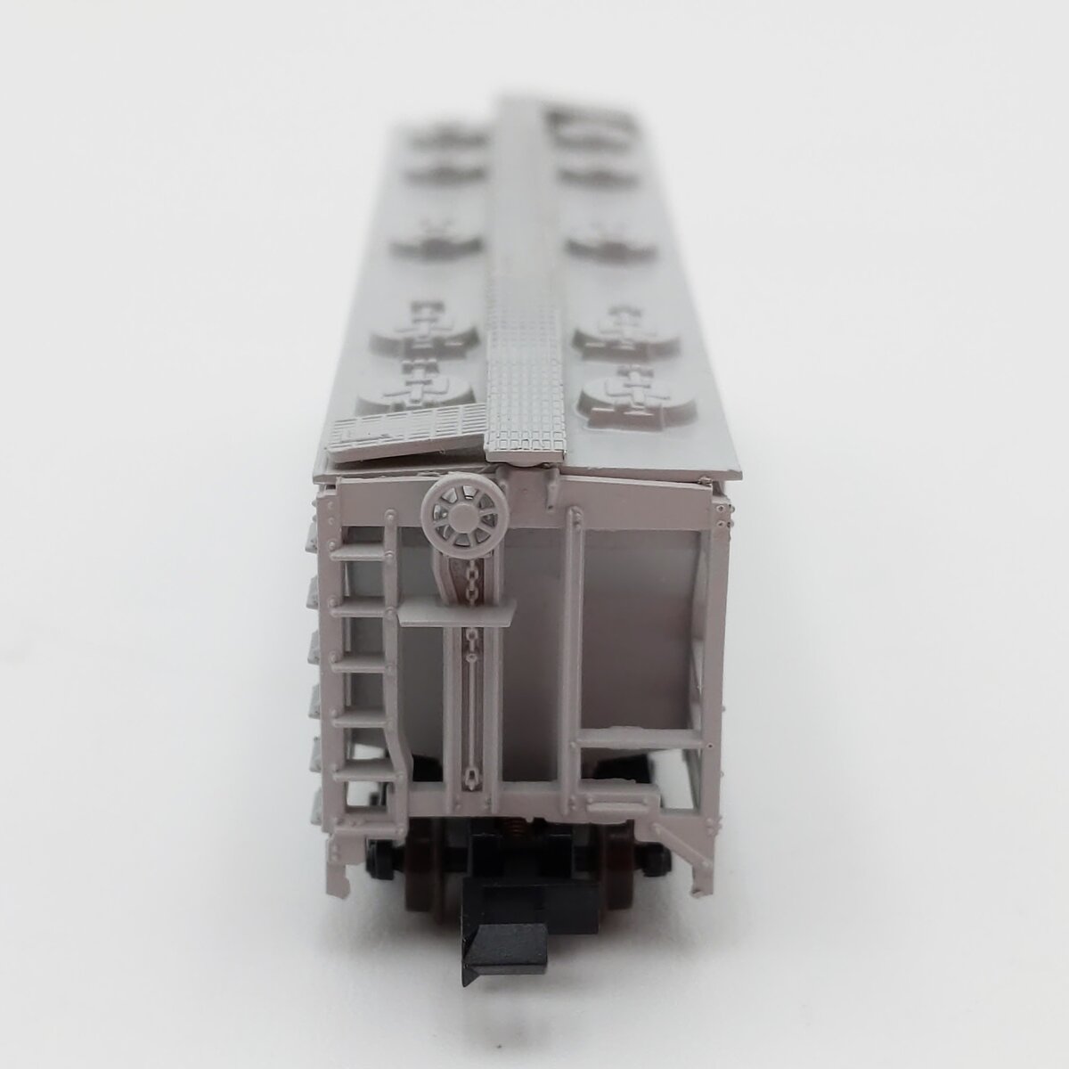 Atlas 3720 N Scale Union Pacific 3-Bay Covered Hopper #19711 LN/Box