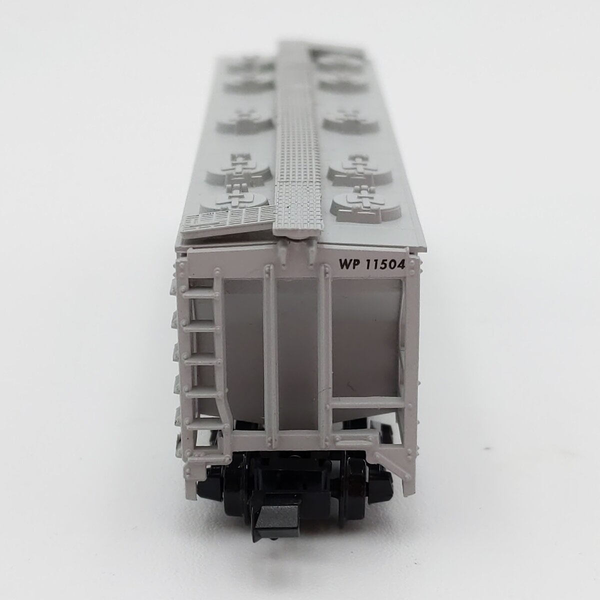 Atlas 3735 N Scale Western Pacific 3 Bay Covered Hopper #11504 LN/Box