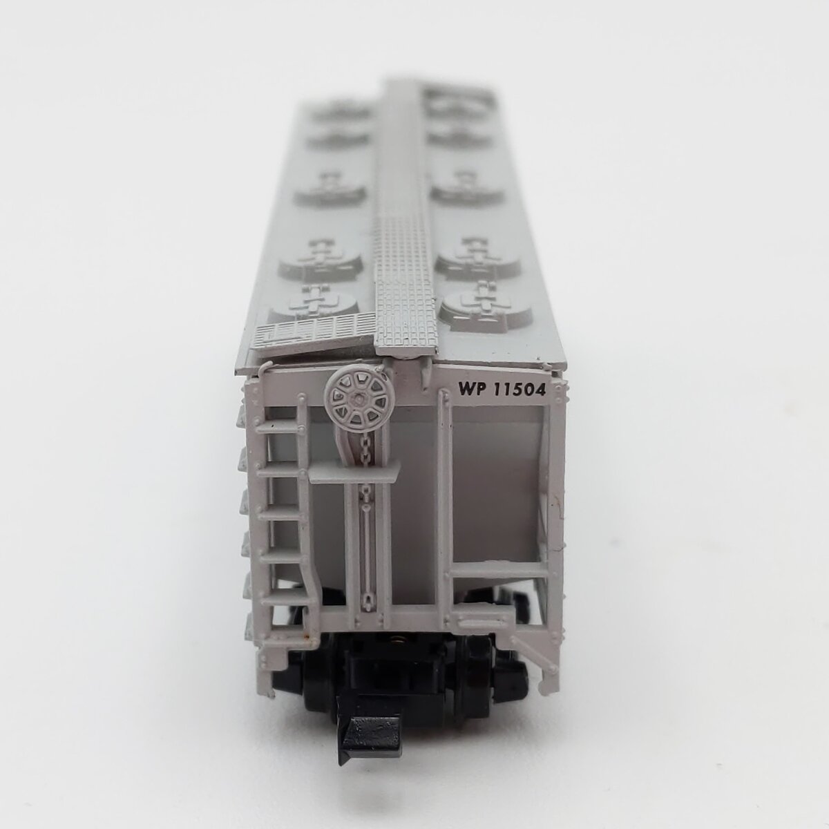 Atlas 3735 N Scale Western Pacific 3 Bay Covered Hopper #11504 LN/Box